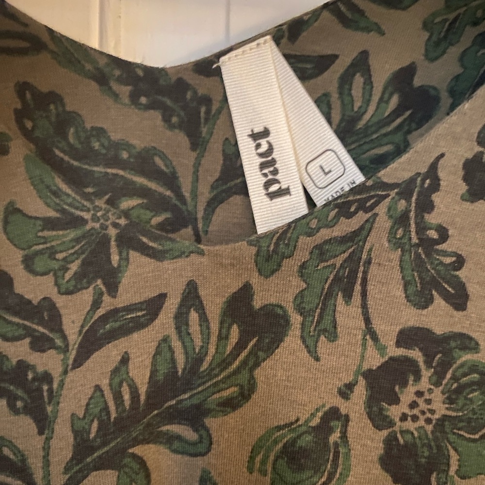 Pact- sustainable brand! Green, floral midi dress size large, new